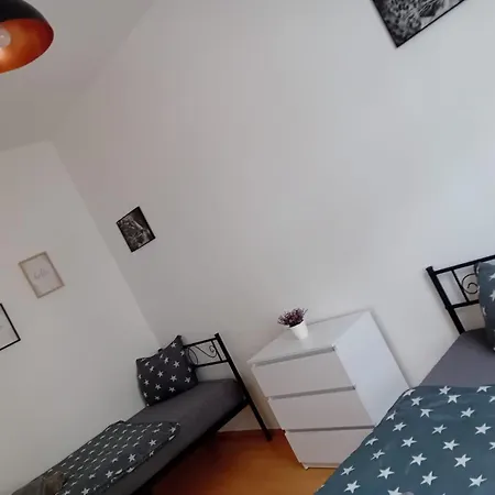 Stellas Monteurwohnungen *